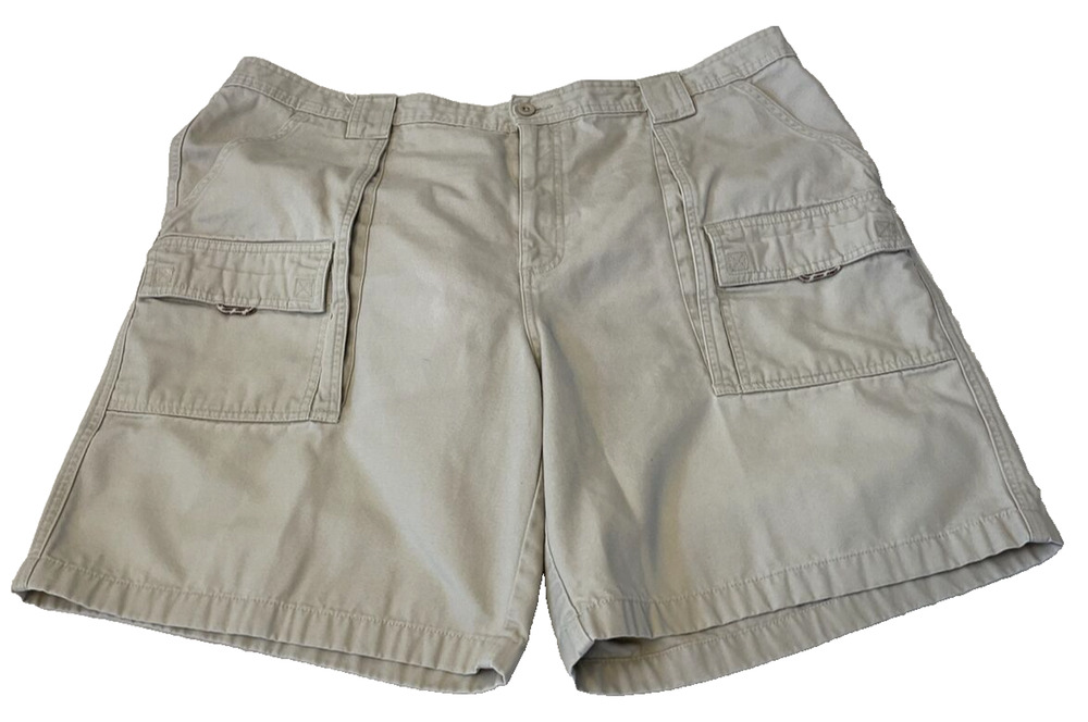 L.L. Bean Men’s Comfort Waist Cargo Utility Shorts Size 42W Beige Cotton